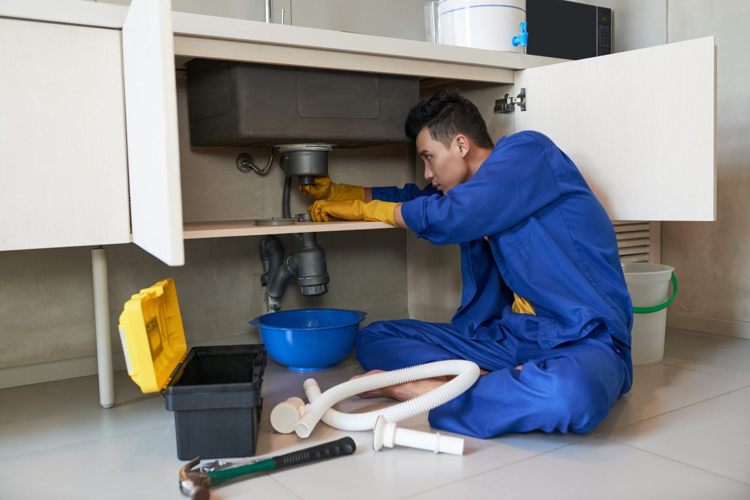 How Small Pipe Failures Lead to Mold Problems
